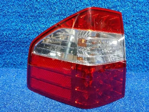 Left rear tail light assembly compatible with Kia Borrego 2009, genuine OEM replacement part 92401 2J101