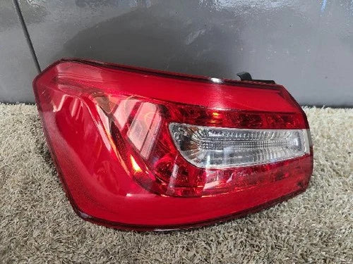 Left rear tail light assembly compatible with Kia Cadenza 2013, genuine OEM replacement part 92401-3R5