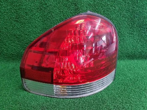 Left rear combination tail light assembly compatible with Hyundai Santa Fe 2005, genuine OEM replacement part 92401 26500