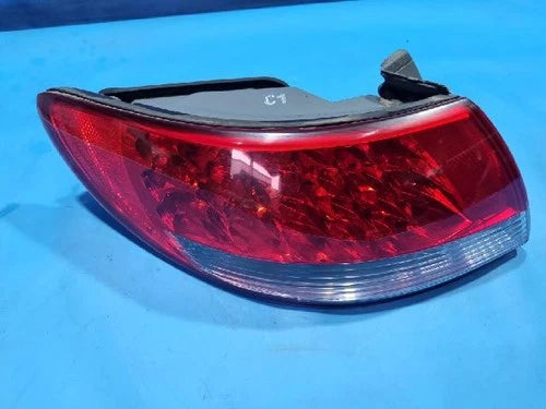 Left rear combination tail light assembly compatible with Hyundai Azera 2006, genuine OEM replacement part 92401 3L001