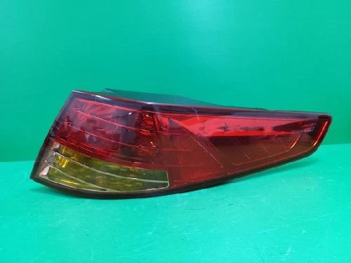 Right rear combination tail light assembly compatible with Kia K5 2013, genuine OEM replacement part 924022T000