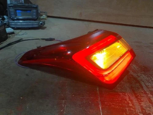 Left rear tail light assembly compatible with Hyundai i30 2015, genuine OEM replacement part 92401-A5100