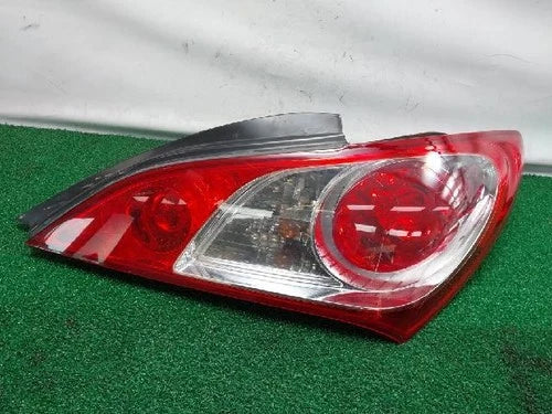 Right rear combination tail light Hyundai (assembly Tail Light) OEM 92402-2M0