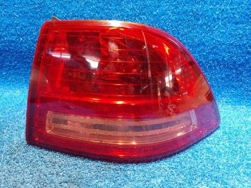 Luz trasera / calavera combinada derecha Kia 2008 OEM 92402 2G007