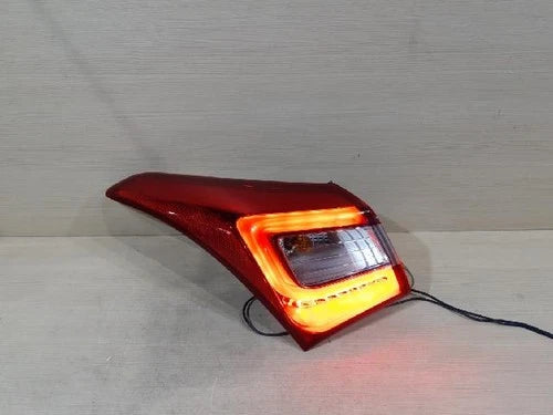 Left rear tail light assembly compatible with Hyundai i30 2012, genuine OEM replacement part 92401A5100