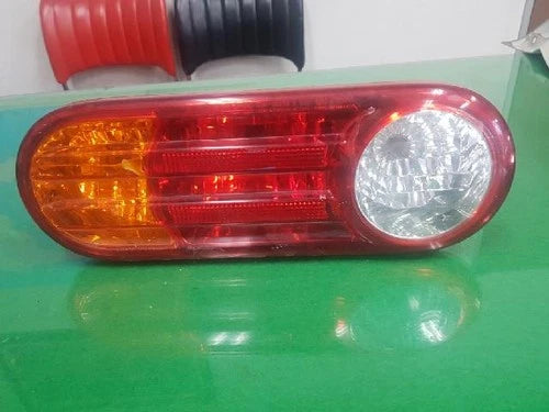 Right rear combination tail light assembly OEM 92402 4F000 compatible with Hyundai H-100 2005
