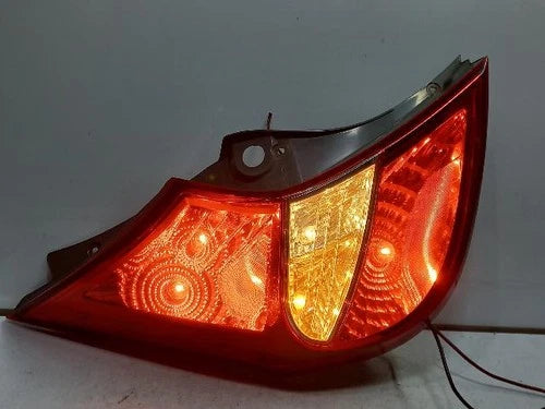 Left rear combination tail light assembly compatible with Hyundai Accent 2012, genuine OEM replacement part 924011R200