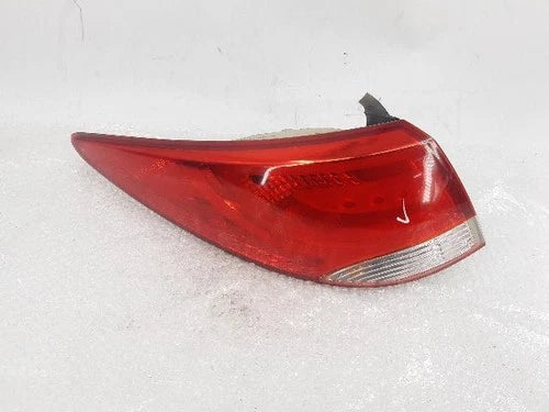 Hyundai Tucson 2010 Combination Tail Light outer right (RH) genuine OEM 92402 2S000