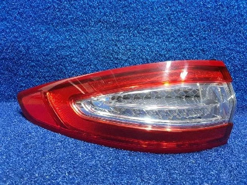 Rear combination tail light (left/driver side) for Ford Mondeo 2016 (genuine OEM replacement part 21030105)