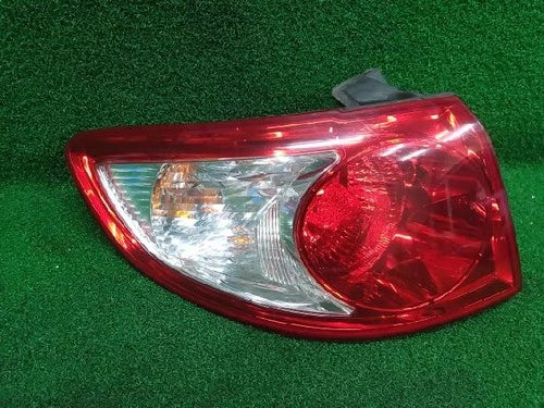 Left rear combination tail light assembly compatible with Hyundai Santa Fe 2009, genuine OEM replacement part 92401 2B000