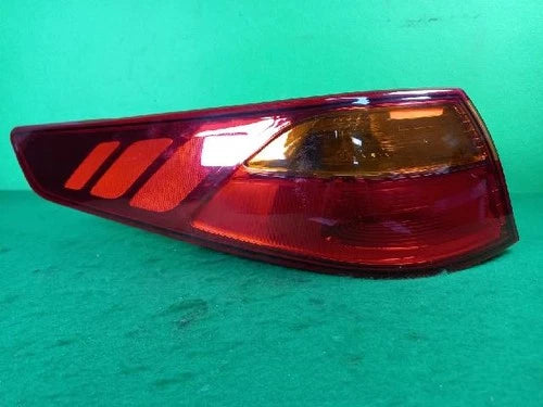 Left rear combination tail light compatible with Kia K5 2015, genuine OEM replacement part 92401 2T500