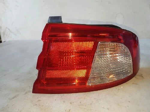 Kia Optima 2004 - Right rear combination tail light OEM 92421 3C070