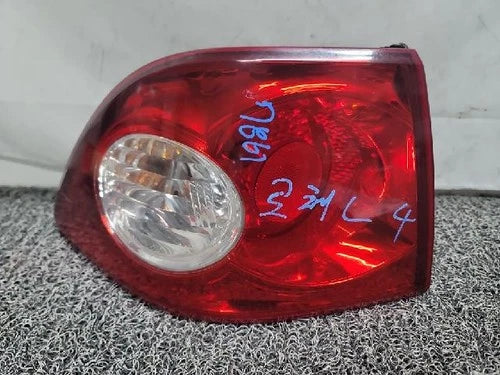Luz trasera / calavera combinada izquierda Kia 2007 OEM 924012G005