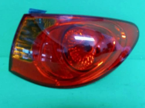 Right outer rear tail light assembly compatible with Hyundai Elantra 2007, OEM 92402 2H000