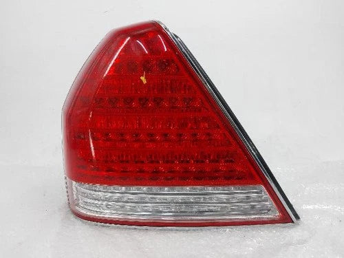 Left rear tail light compatible with Hyundai Equus 2006, genuine OEM replacement part 92401-3B500