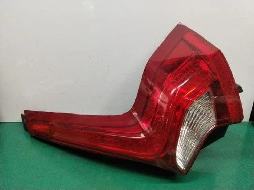 Used OEM Part - Rear tail light outer right for Volvo V60 D3 2017 (genuine OEM replacement part 31395929)