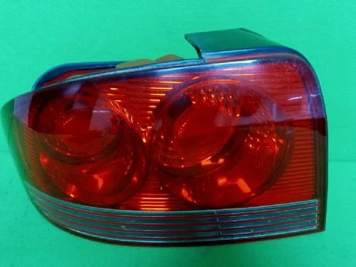 Left rear tail light assembly compatible with Hyundai EF 1.8 DLX 2003, genuine OEM replacement part 92401 3D000