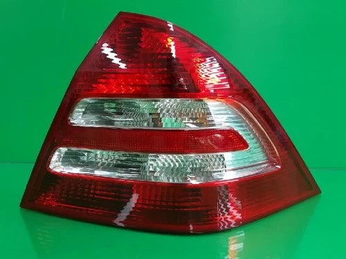 Luz trasera / calavera combinada para Mercedes Benz 2005 (lado derecho/del pasajero) OEM 2038202064