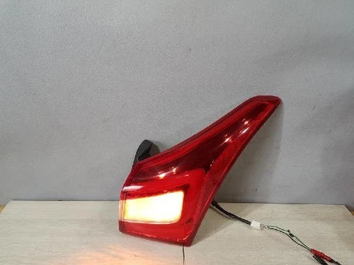 Right rear combination tail light assembly OEM 92402 A5101 compatible with Hyundai i30 2014