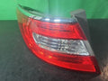 Left rear tail light assembly compatible with Hyundai Azera 2015, genuine OEM replacement part 92403 3V000