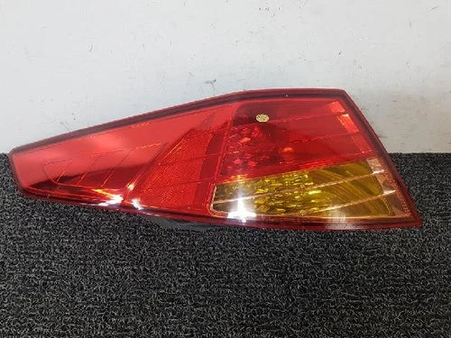 Rear combination tail light compatible with Kia K5 2012, genuine OEM replacement part 92401 2T000