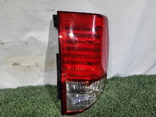 Conjunto de faro/calavera trasero izquierdo para Kia Carnival 2006, pieza original OEM 92401 4D000