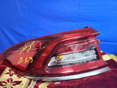 Used OEM Part - Combination Tail Light Assembly (outer left) compatible with Hyundai Azera 2019, OEM 92401G8010