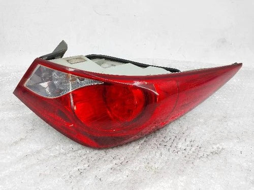 Rear combination tail light (right) compatible with Hyundai YF 2010, genuine OEM replacement part 92402-3S1
