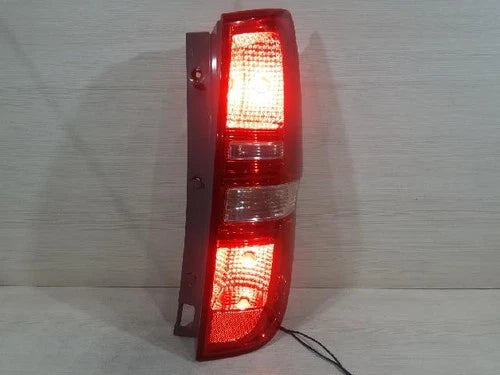 Right rear combination tail light compatible with Hyundai H-1 2012, genuine OEM replacement part 924024H000