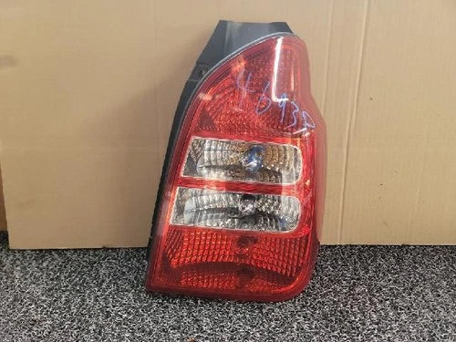 Right rear combination tail light assembly compatible with Hyundai Terracan 2006, genuine OEM replacement part 92402 H1510