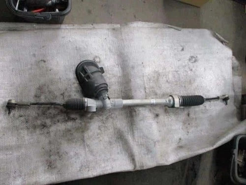 Rack and pinion assembly compatible with power steering for DAIHATSU Mira e-s [PA61349945]