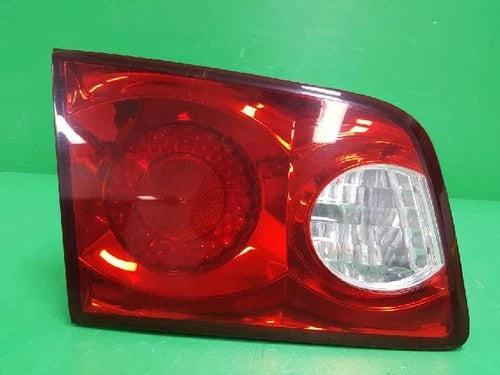 Right rear tail light assembly compatible with Kia LX20 2007, genuine OEM replacement part 92402 2G005