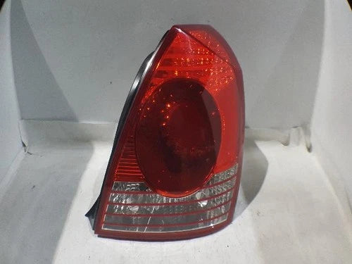 Right rear combination tail light assembly OEM 92402 2D500 compatible with Hyundai Elantra 2006