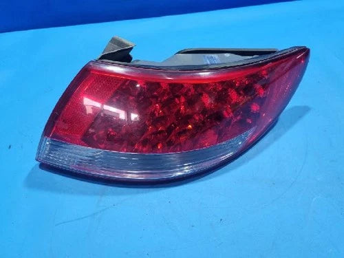 Right rear combination tail light assembly compatible with Hyundai Azera 2006, genuine OEM replacement part 92402 3L001