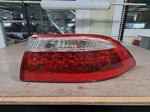 Luz trasera / calavera combinada Kia 2008 (lado derecho) OEM 924022G0
