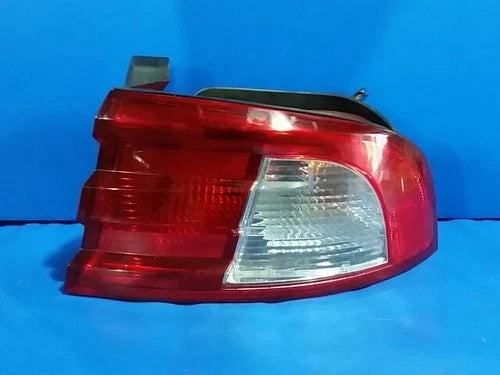 Kia 2002 - Faro/Calavera trasero combinado derecho OEM 924213C000