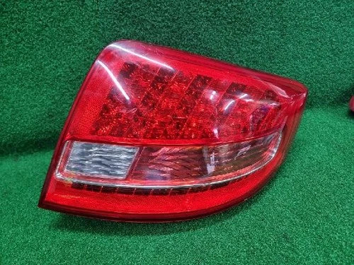 Rear combination tail light assembly Kia Amanti 2009 (left) OEM 92401 3F500