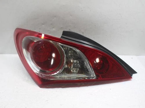 Left rear tail light assembly compatible with Hyundai Genesis Coupe 2009, genuine OEM replacement part 924012M0