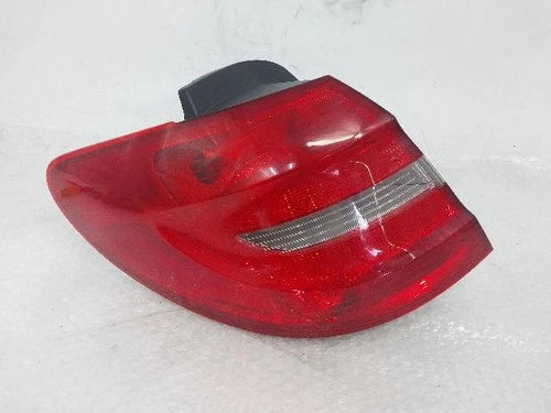 Conjunto de luz trasera / calavera exterior izquierda (lado del conductor) para Mercedes Benz 2013, OEM A2468200164