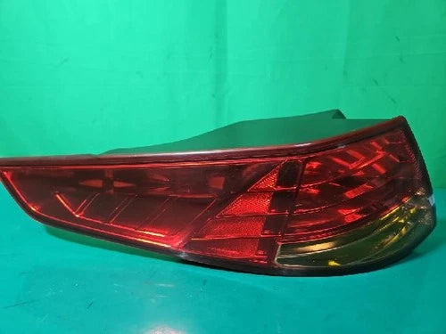 Left rear combination tail light assembly compatible with Kia K5 2011, genuine OEM replacement part 92401 2T000
