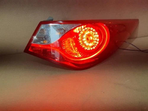 Right rear tail light Hyundai YF 2012 OEM 92402 3S100