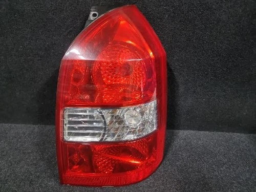 Right rear combination tail light assembly OEM 92402 2E000 compatible with Hyundai Tucson 2004