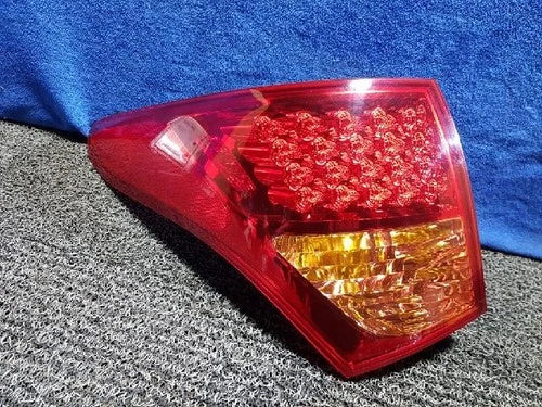 Left rear tail light assembly OEM 92401 3J100 compatible with Hyundai Veracruz 2011