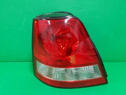 Used OEM Part - Combination Tail Light Assembly compatible with Kia Sorento 2006, OEM 92401 3E000