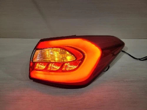 Right rear tail light assembly compatible with Kia Forte 2014, genuine OEM replacement part 92402A7300