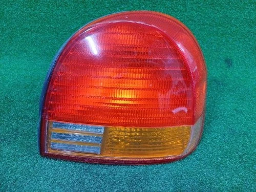 Rear combination tail light compatible with Hyundai EF 1999 (right side/passenger side) OEM 92402-380