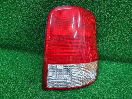 Right rear tail light assembly compatible with Kia Carnival 2002, genuine OEM replacement part 0K53A 51150