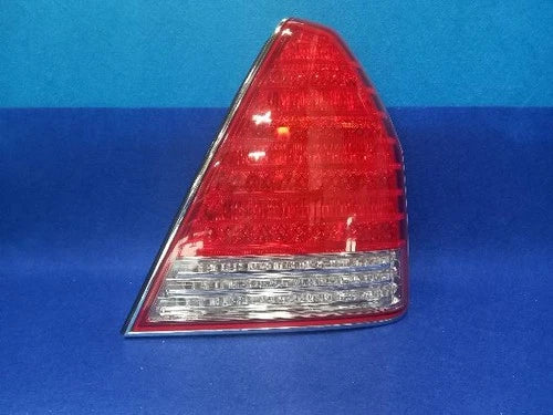 Rear tail light genuine Hyundai Equus 2005, part number 92402 3B700