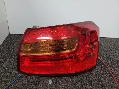 Kia Cadenza 2011, Combination Tail Light outer right, genuine OEM 924023R000