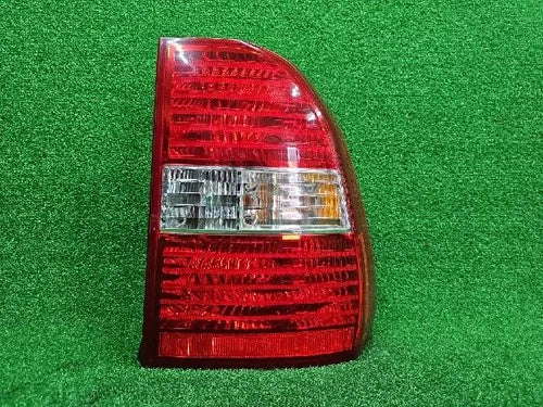 Right rear combination tail light assembly (RH) compatible with Kia Sportage 2005, genuine OEM replacement part 92402-1F001